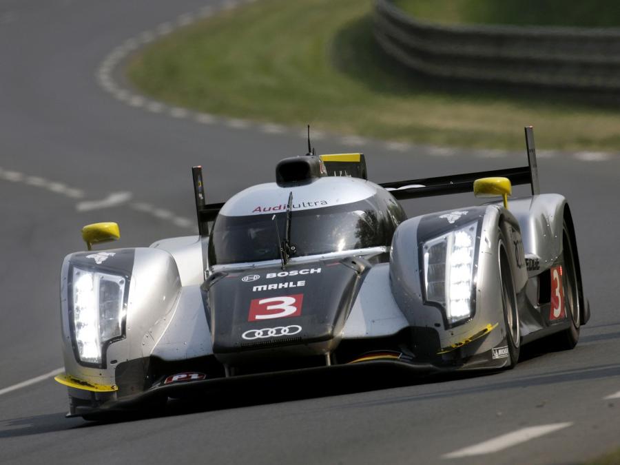  Audi R18 TDI 2011 года  (фото 55 из 77)